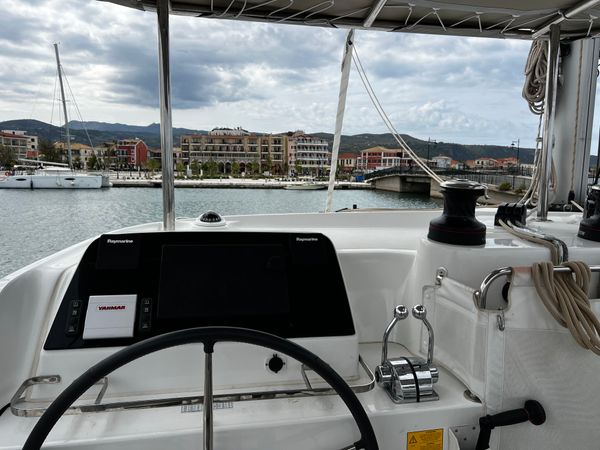Lagoon 42 | Zahira