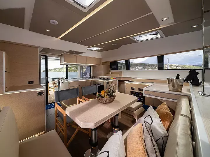 Dufour Cervetti 44 | Bela