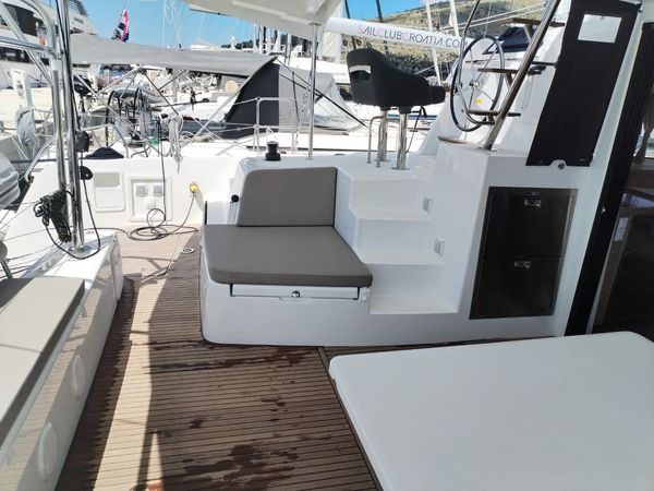 Lagoon 42 | Knot On Duty