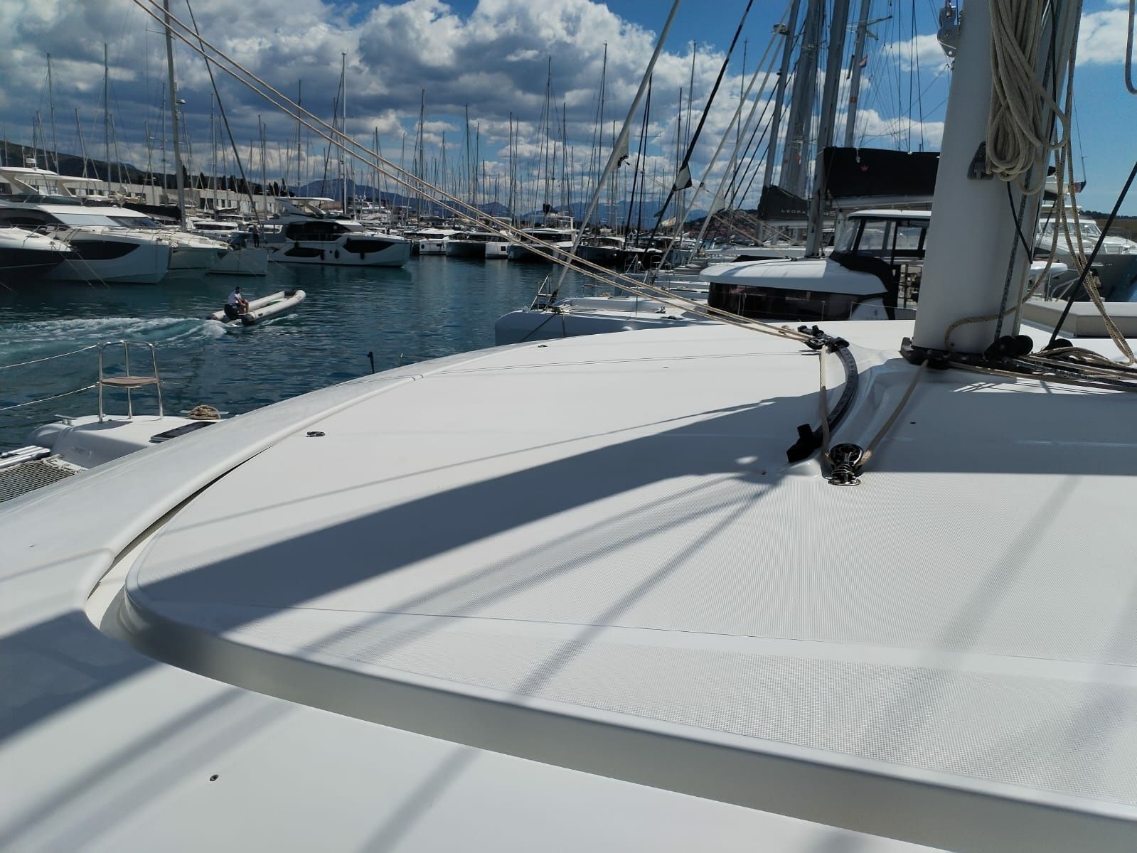 Lagoon 42 | Knot On Duty