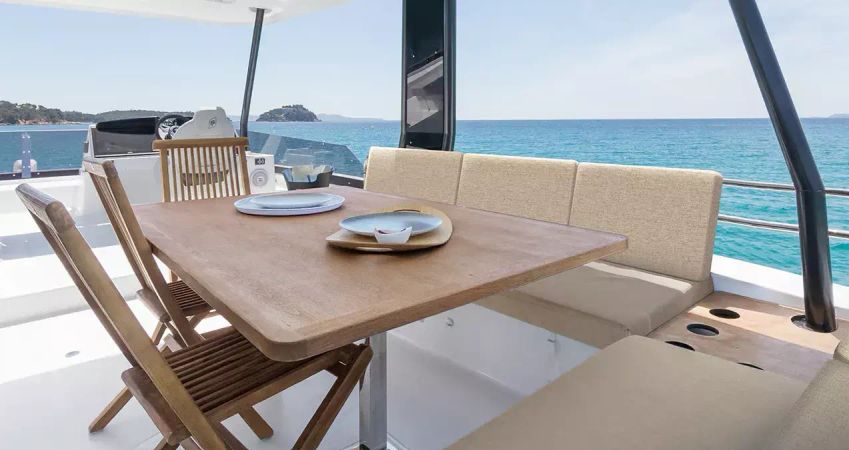 Fountaine Pajot MY6 | La Dolce Vita
