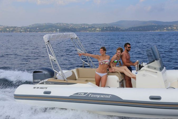 Capelli Tempest 775 | Insouciance