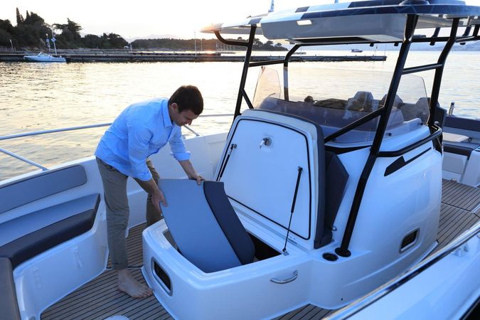 Jeanneau Cap Camarat 9.0 CC | Bellaboo