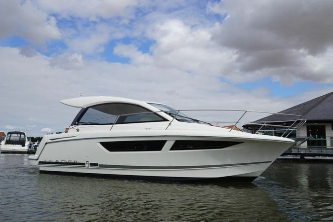Jeanneau Leader 9 | Stella Solaris