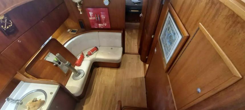 Neptunus 138 Sedan Fly | Polarys