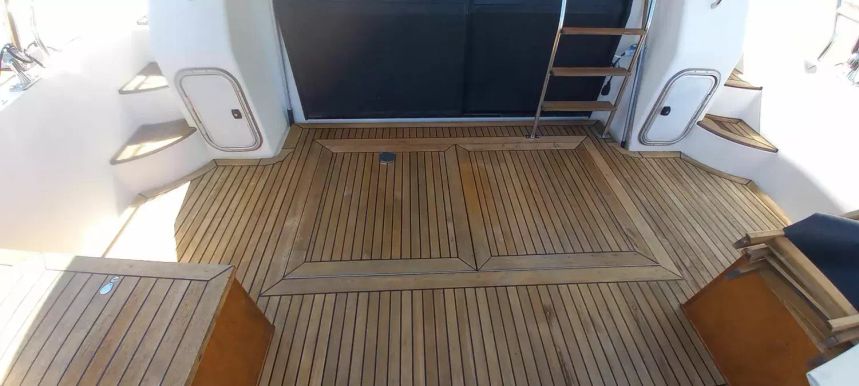 Neptunus 138 Sedan Fly | Polarys