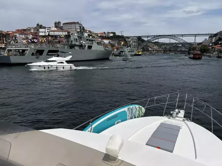 Neptunus 138 Sedan Fly | Polarys