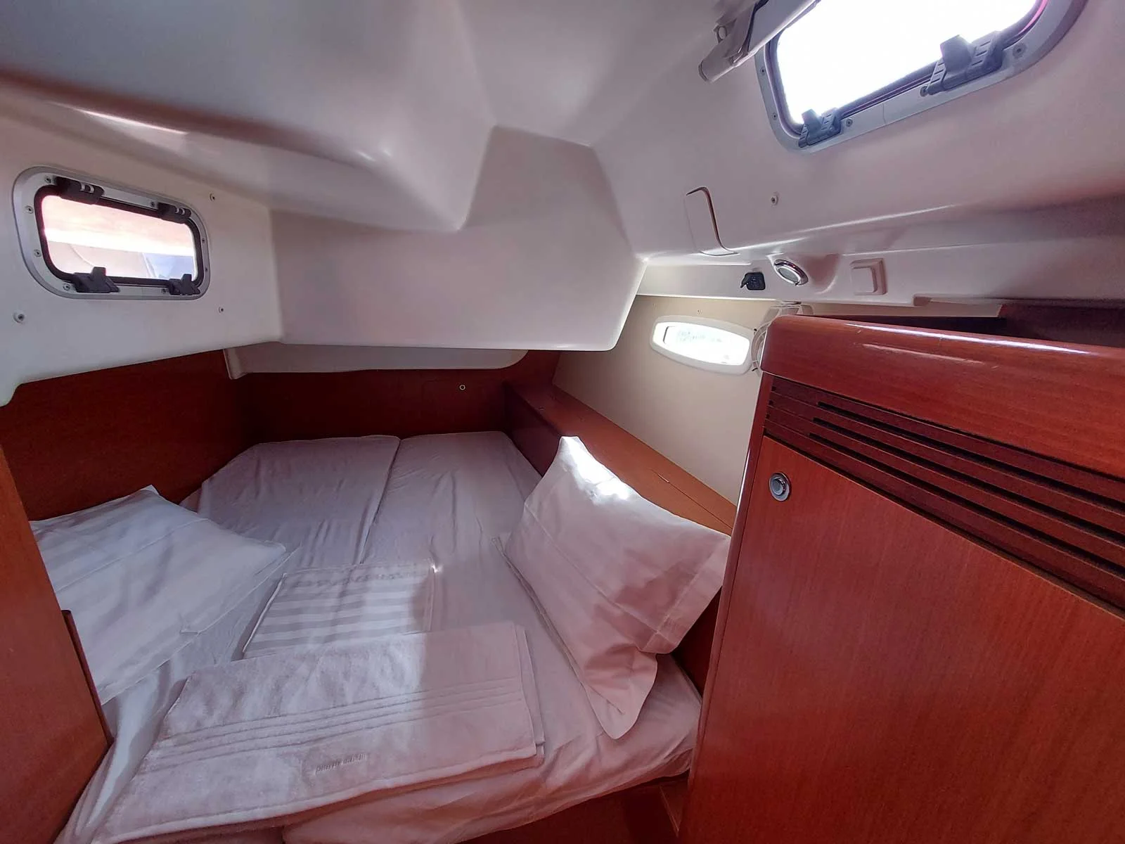 Beneteau Oceanis 43 | Onar