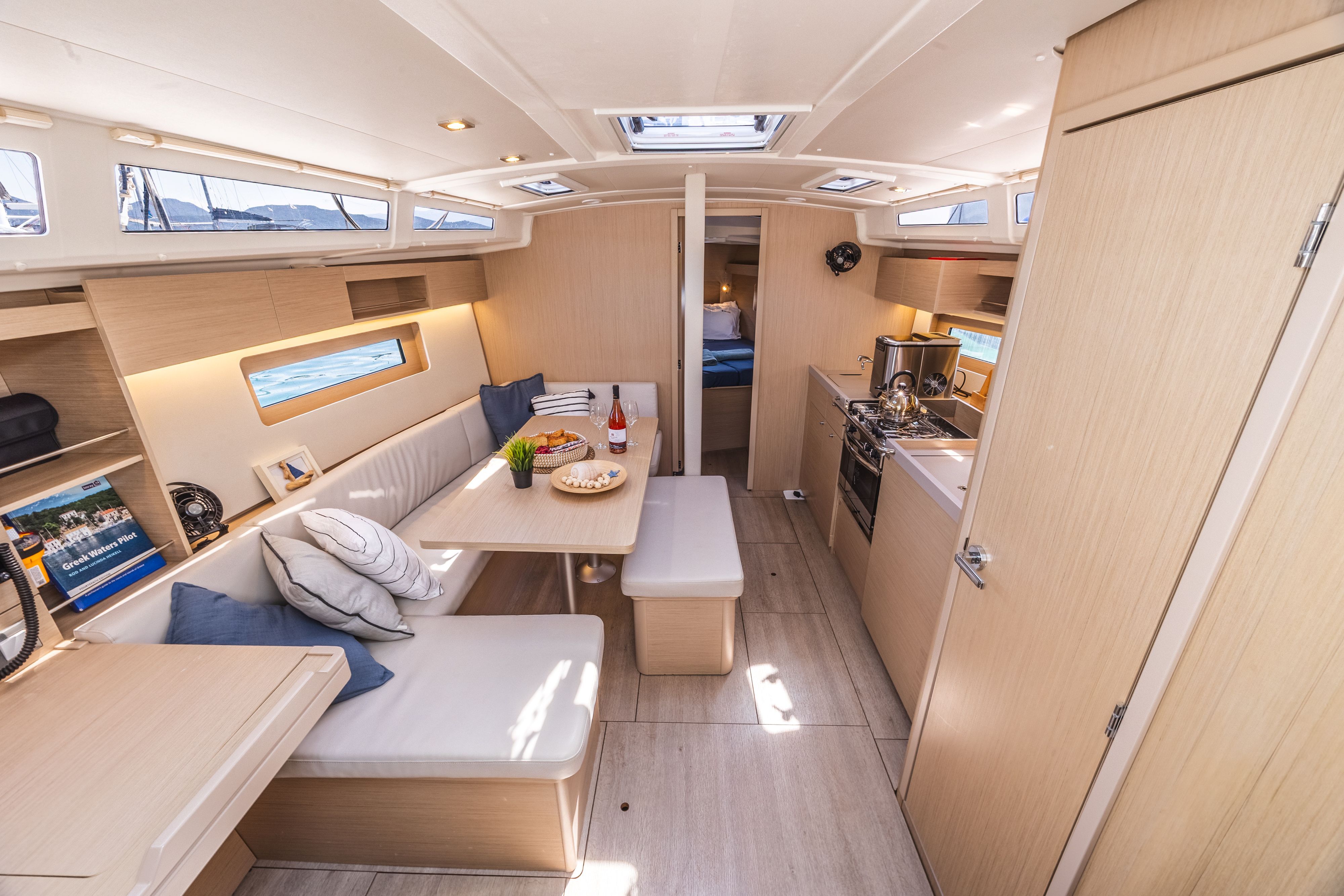 Beneteau Oceanis 37.1 | Mercator