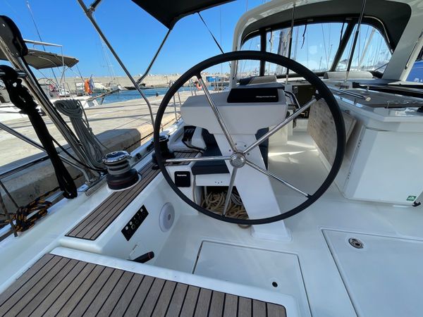 Beneteau Oceanis 46.1 | Pebbles