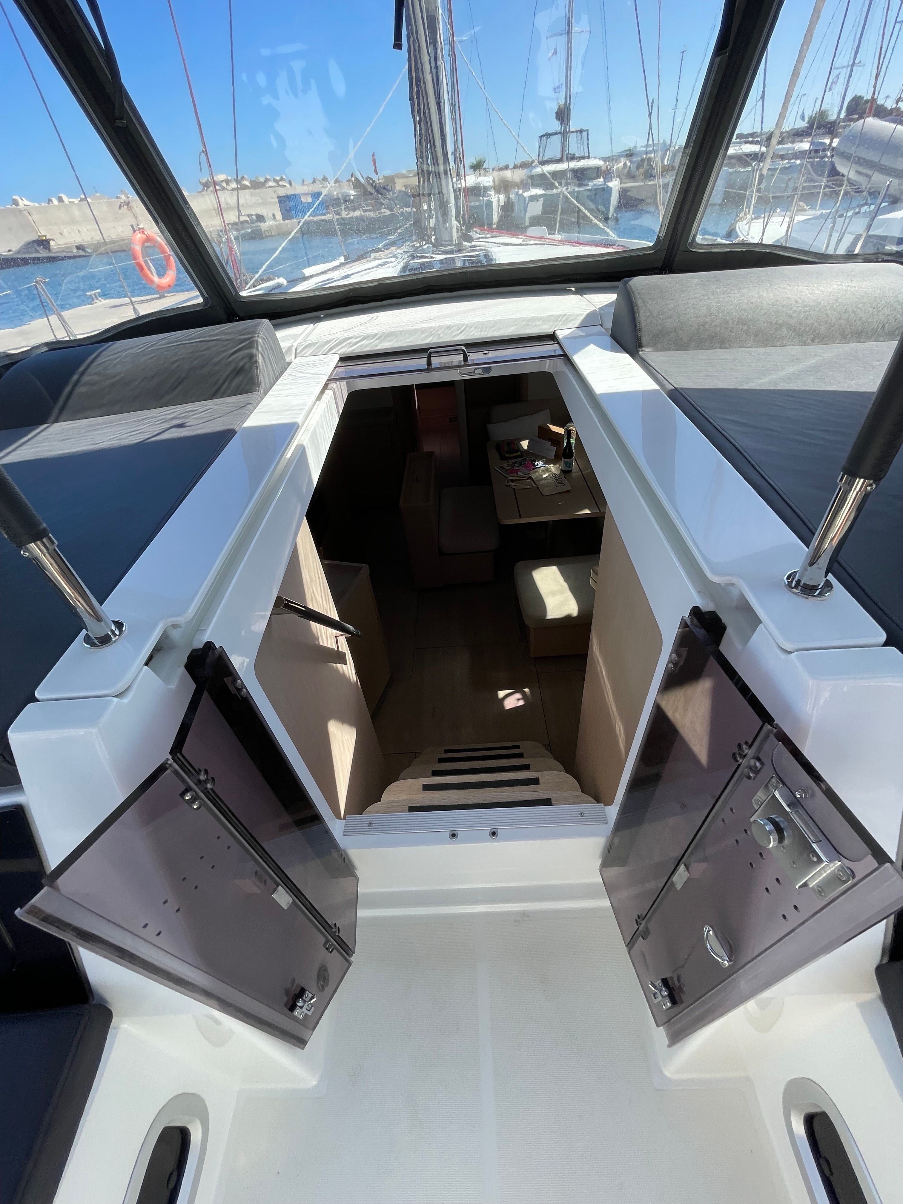 Beneteau Oceanis 46.1 | Pebbles