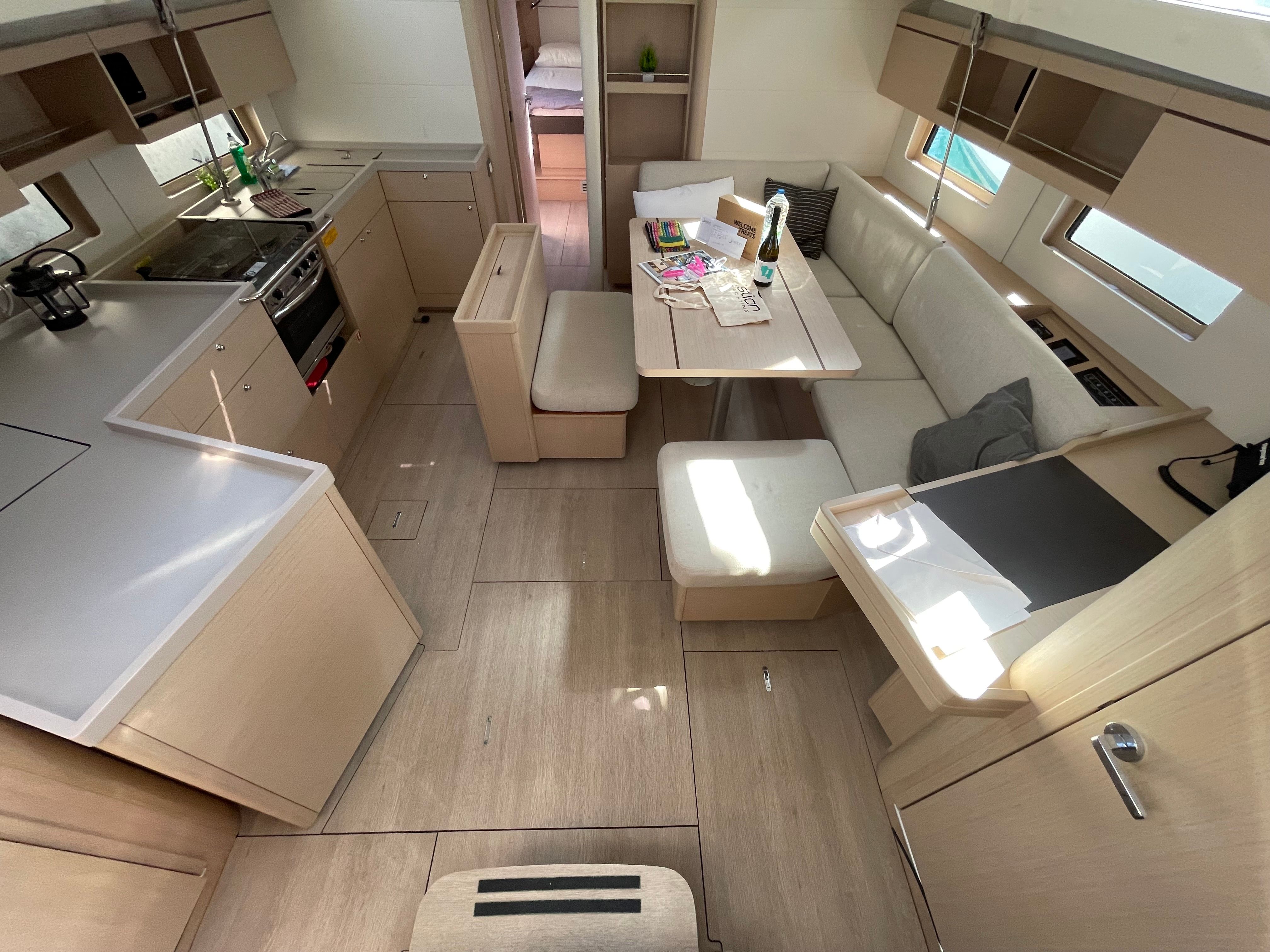 Beneteau Oceanis 46.1 | Pebbles