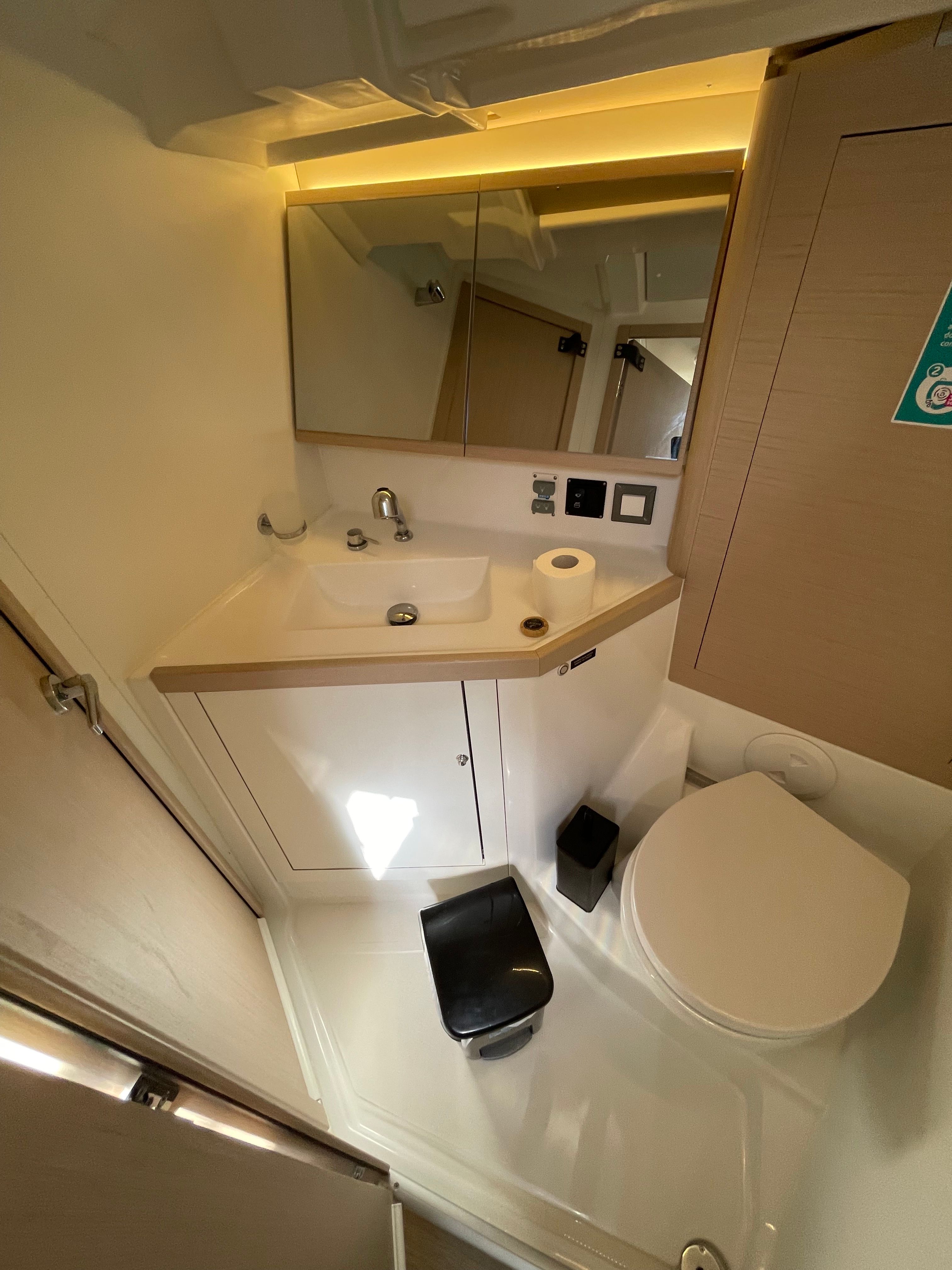 Beneteau Oceanis 46.1 | Pebbles