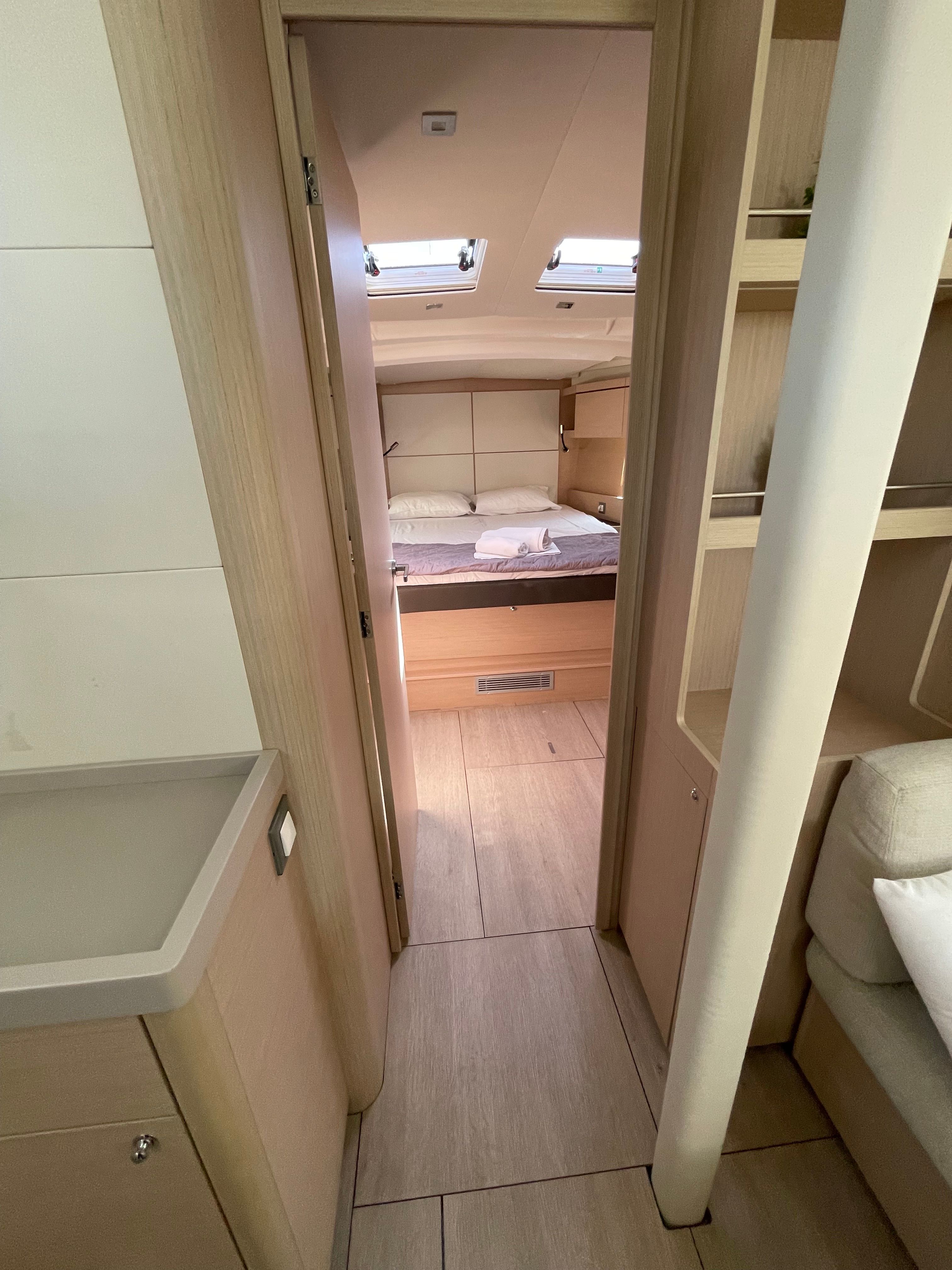 Beneteau Oceanis 46.1 | Pebbles