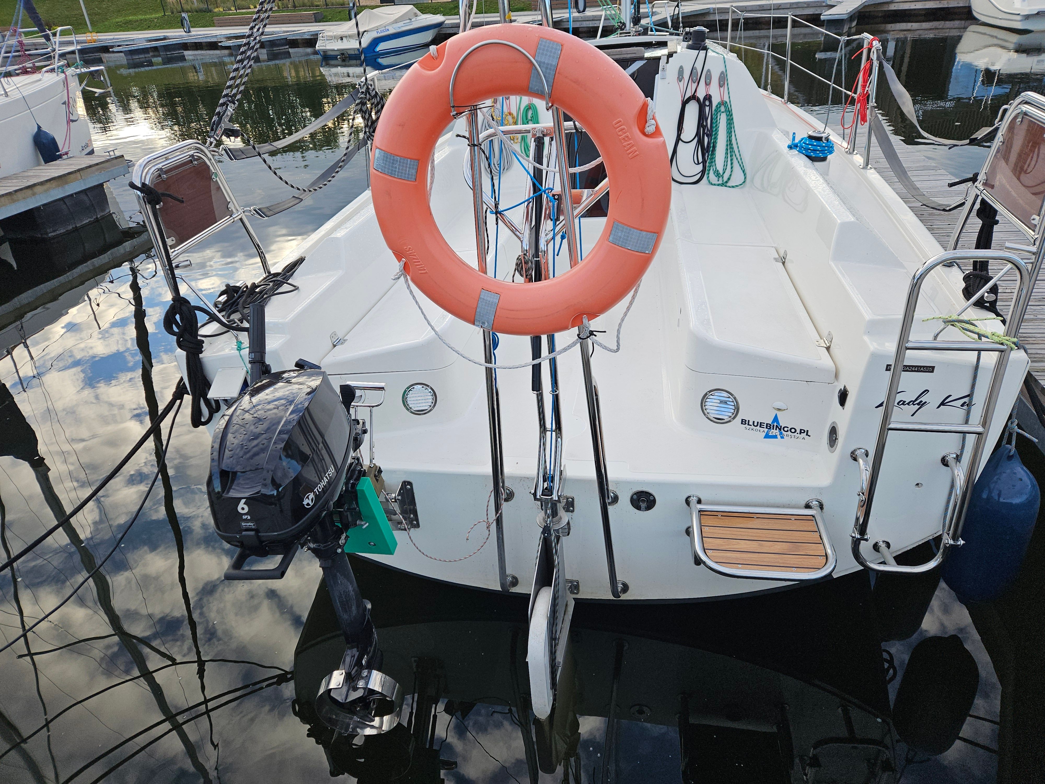 Antila 24.4 | Lady Ku