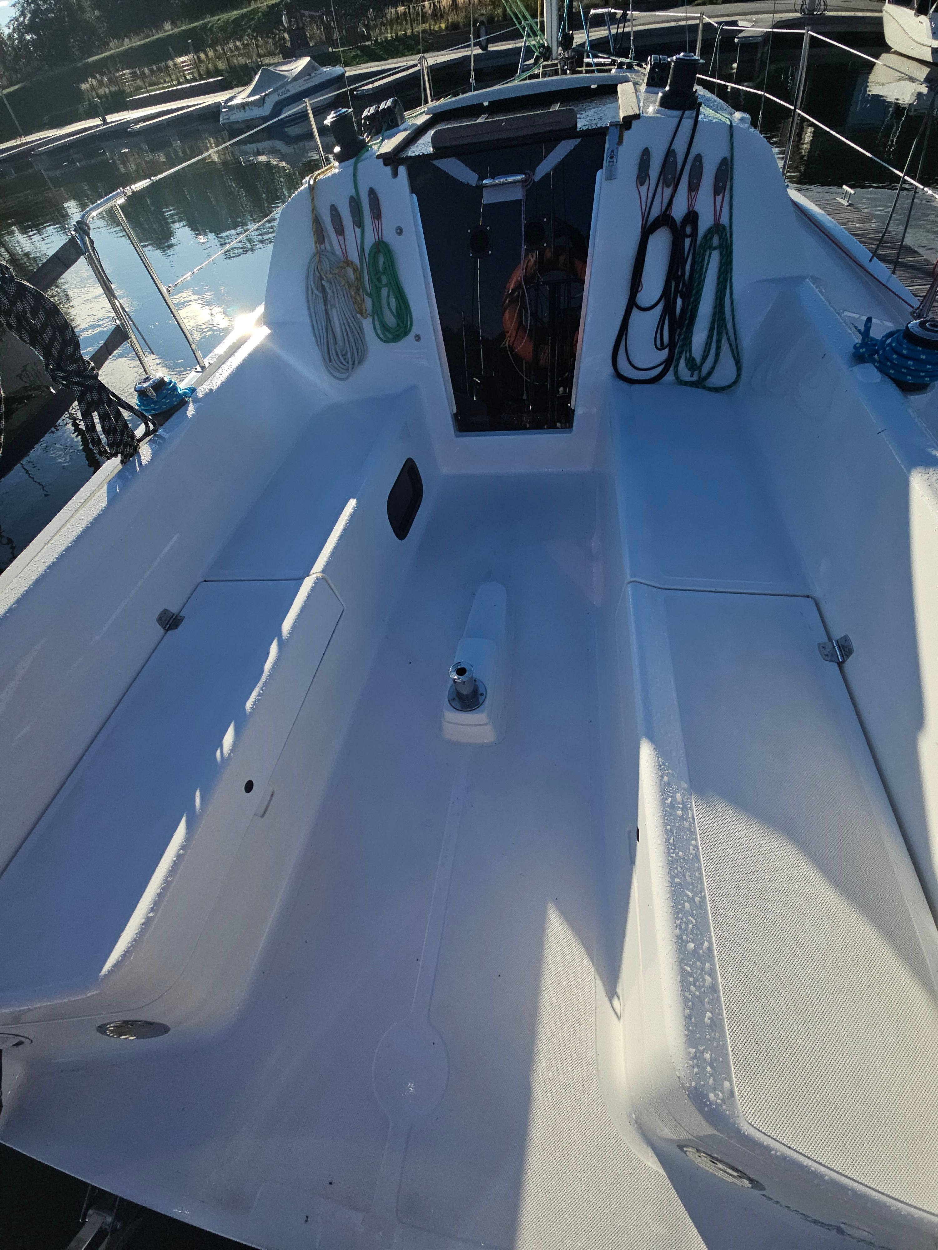 Antila 24.4 | Lady Ku