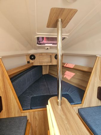 Antila 24.4 | Lady Ku