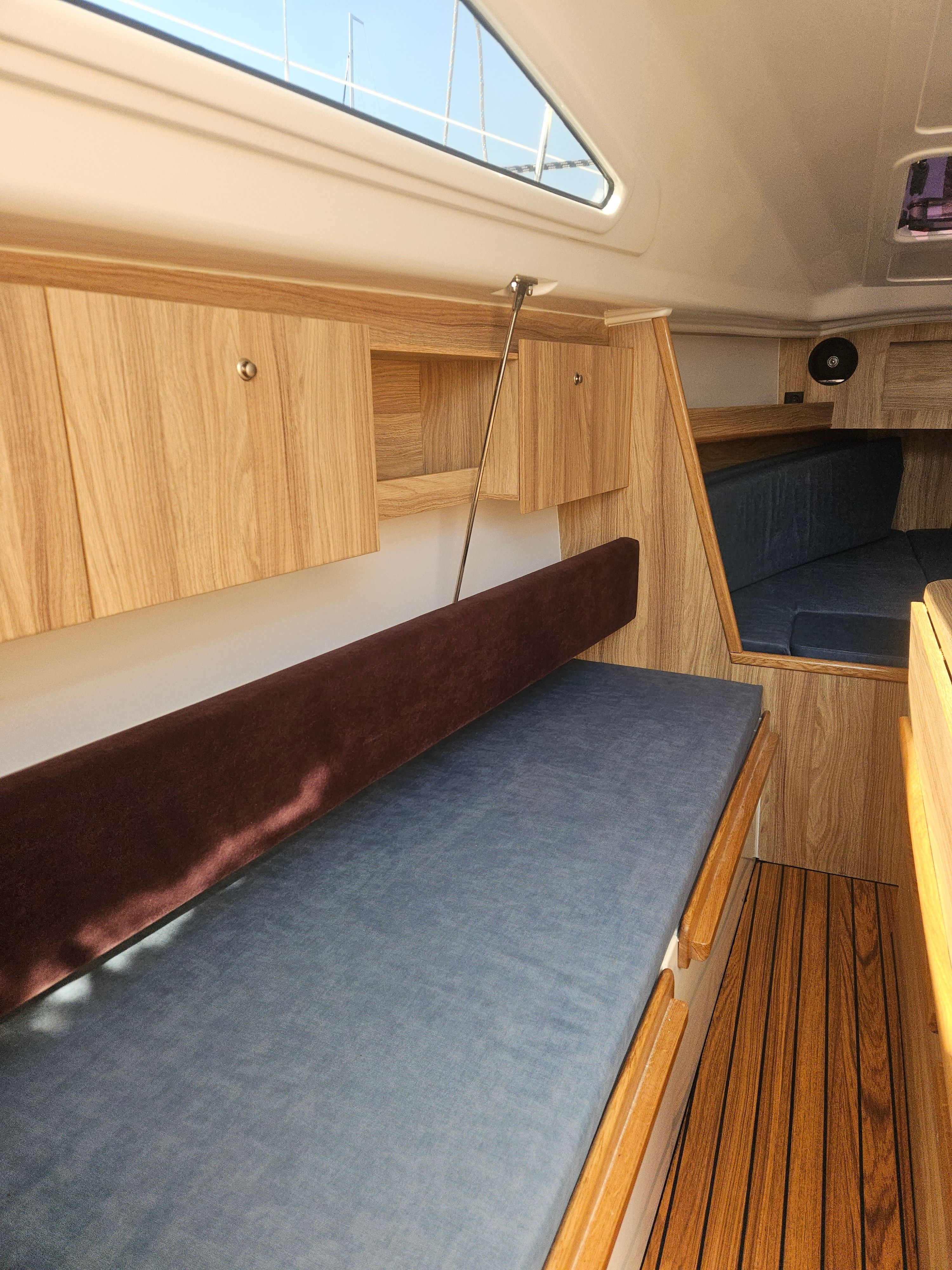 Antila 24.4 | Lady Ku