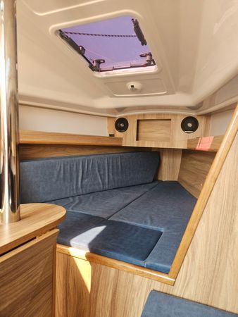 Antila 24.4 | Lady Ku