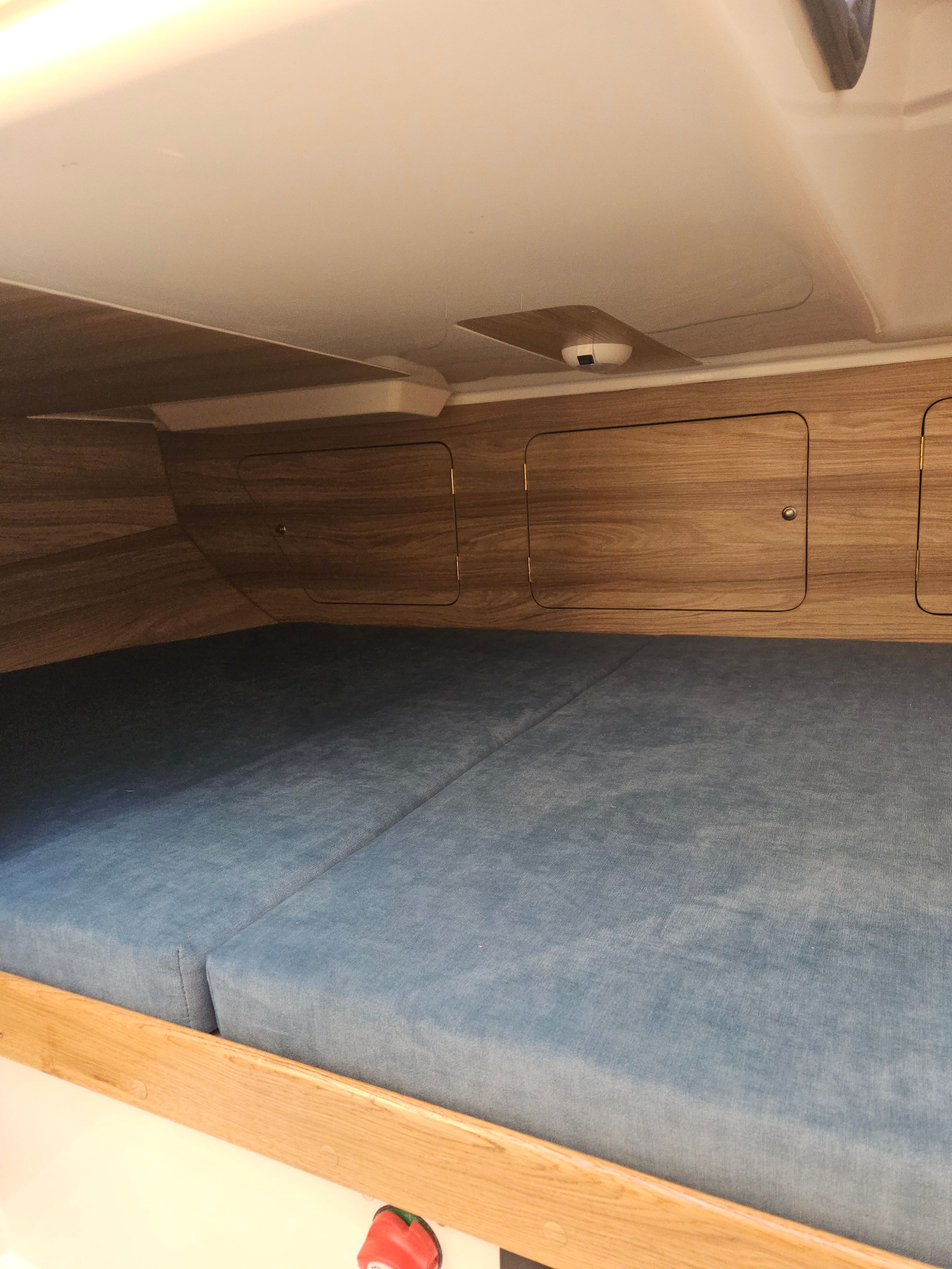 Antila 24.4 | Lady Ku