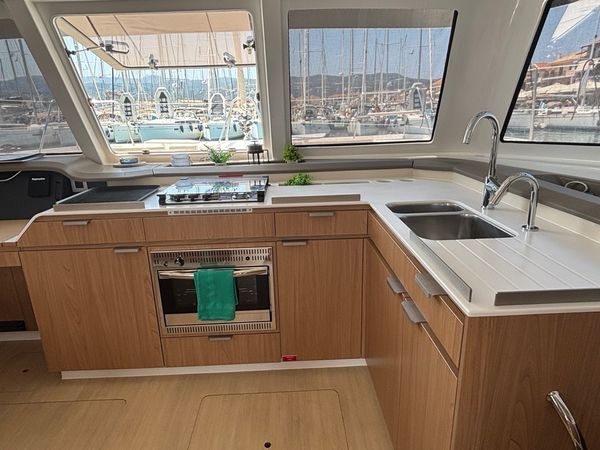 Bali Catspace | One Flirt