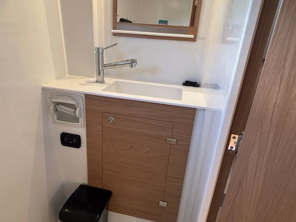 Bali Catspace | One Flirt