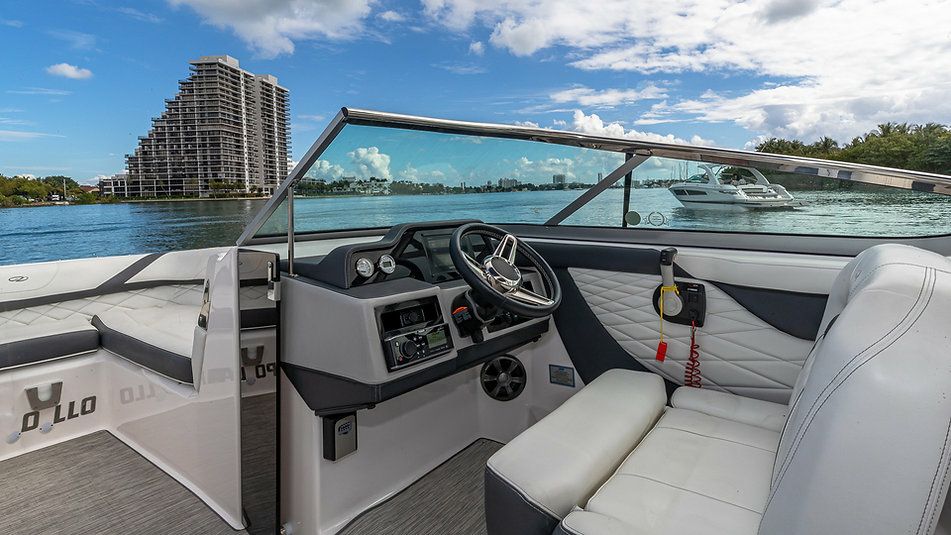 Regal 2700 | Apollo