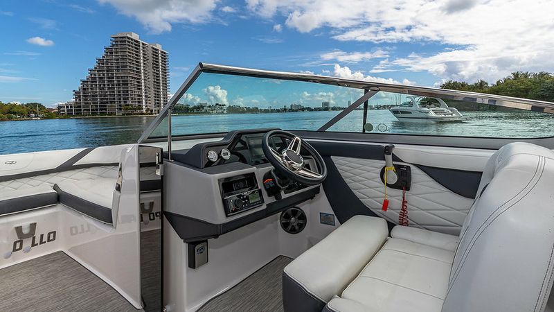 Regal 2700 | Apollo