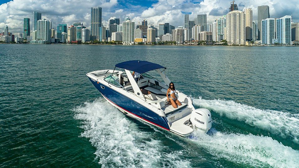 Regal 2700 | Apollo