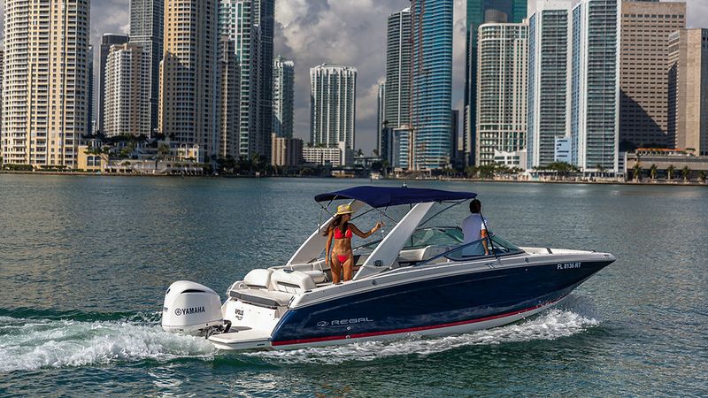Regal 2700 | Apollo