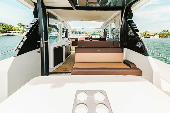 Galeon 425 | Kira