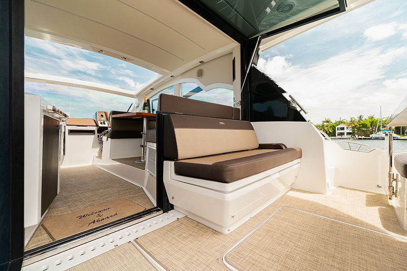 Galeon 425 | Kira