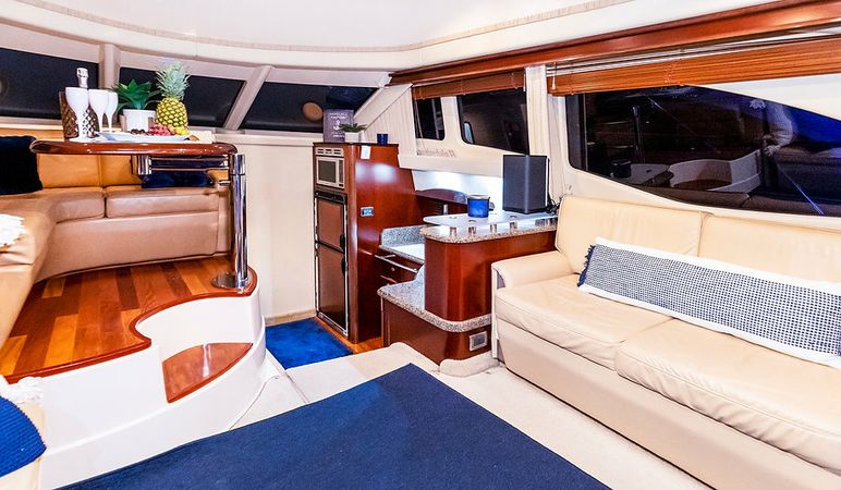 Sea Ray 48 | One Love