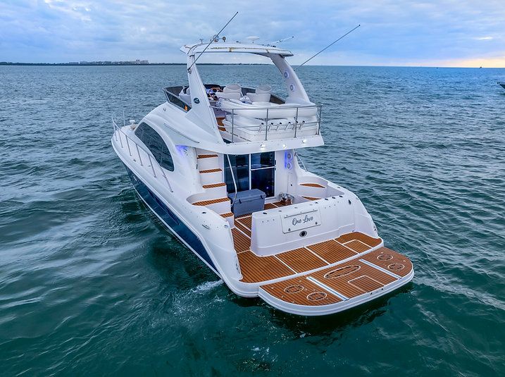 Sea Ray 48 | One Love