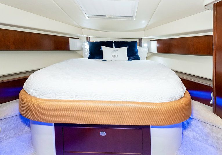 Sea Ray 48 | One Love
