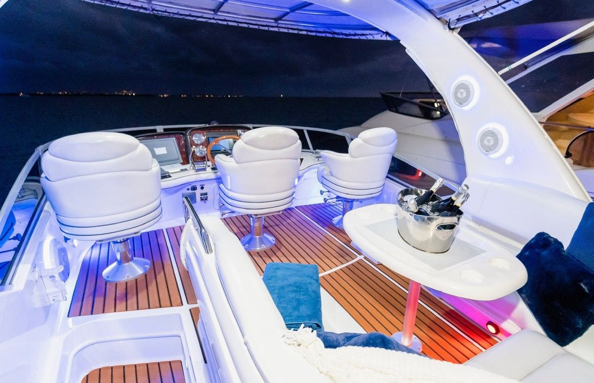 Sea Ray 48 | One Love