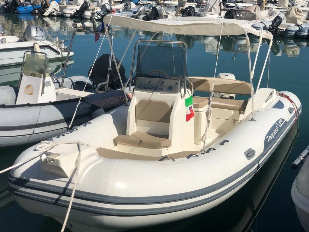 Capelli Tempest 570 | 22