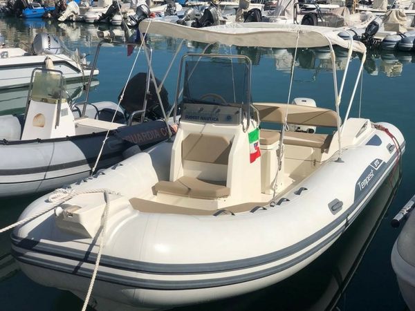 Capelli Tempest 570 | 22