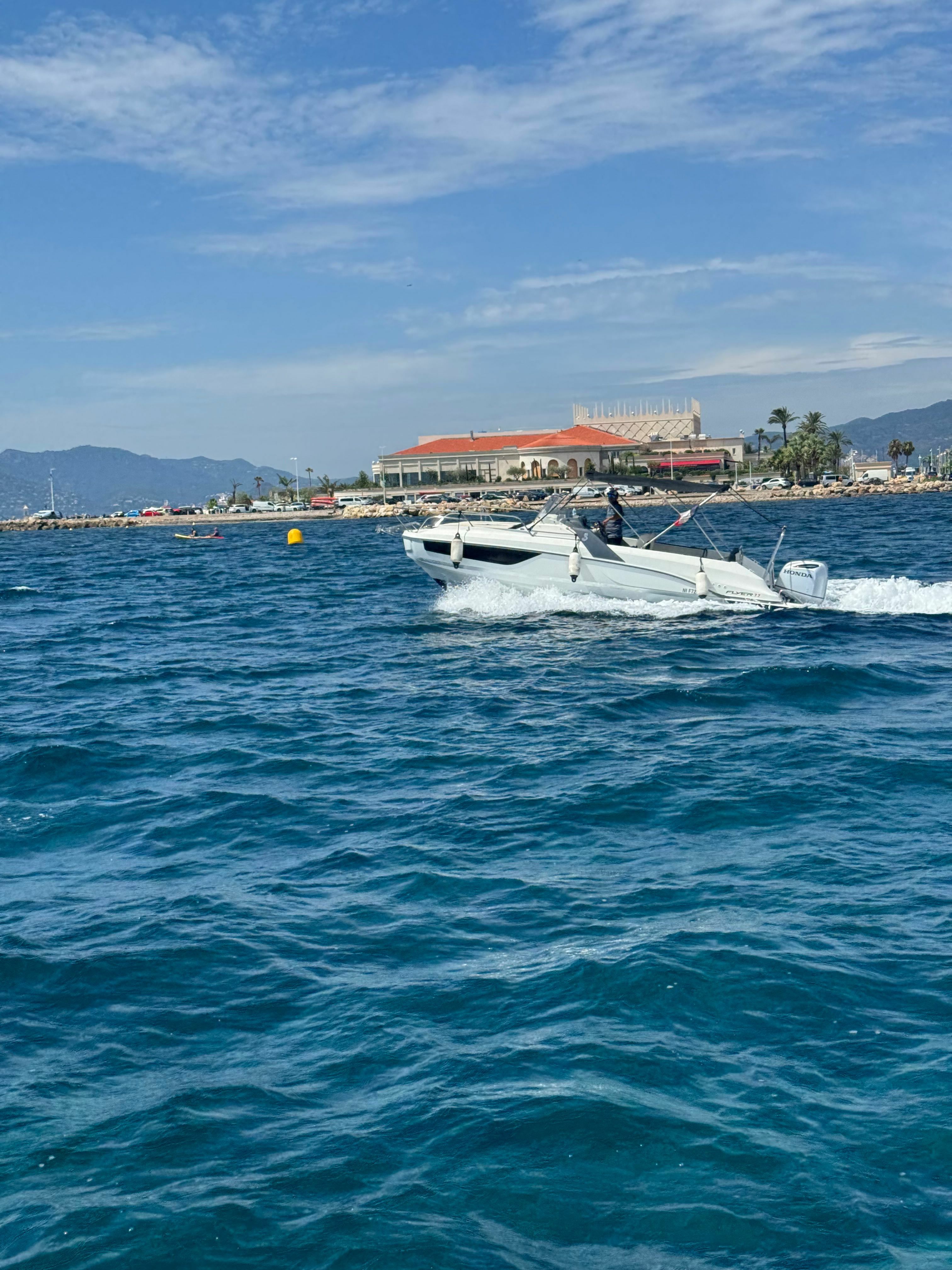 Beneteau Flyer 7.7 | Leon