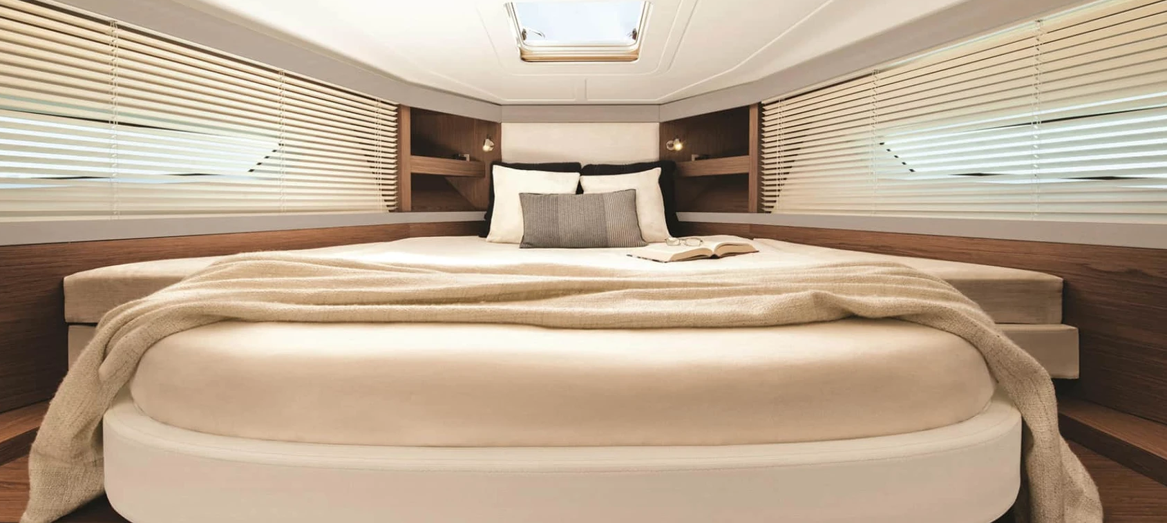 Beneteau Gran Turismo 40 | Island Cruise