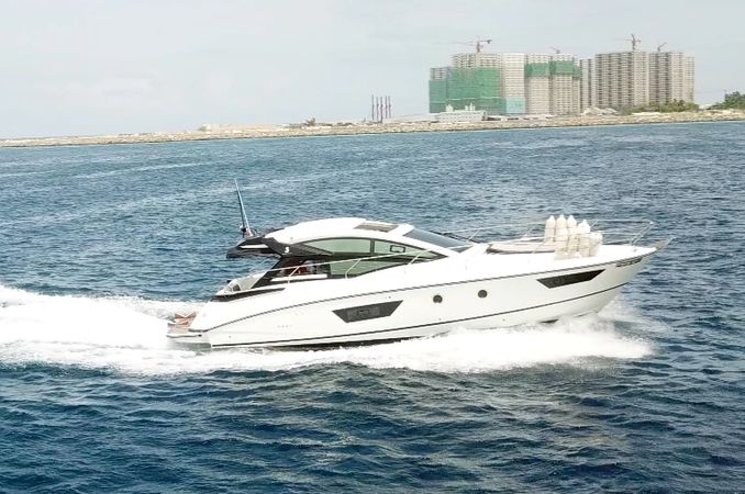Beneteau Gran Turismo 40 | Island Cruise
