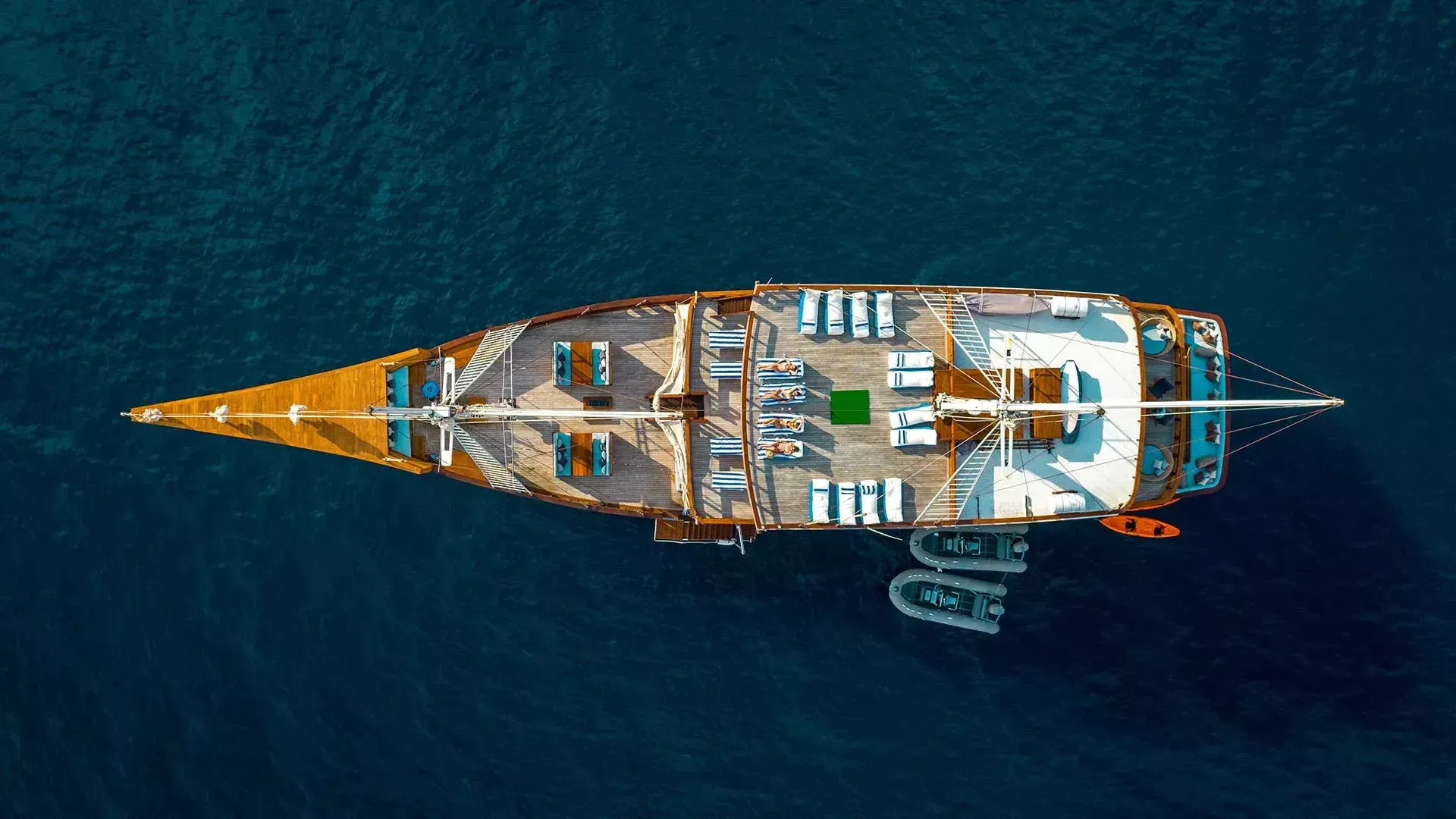 Custom Built Phinisi | The Maj Oceanic