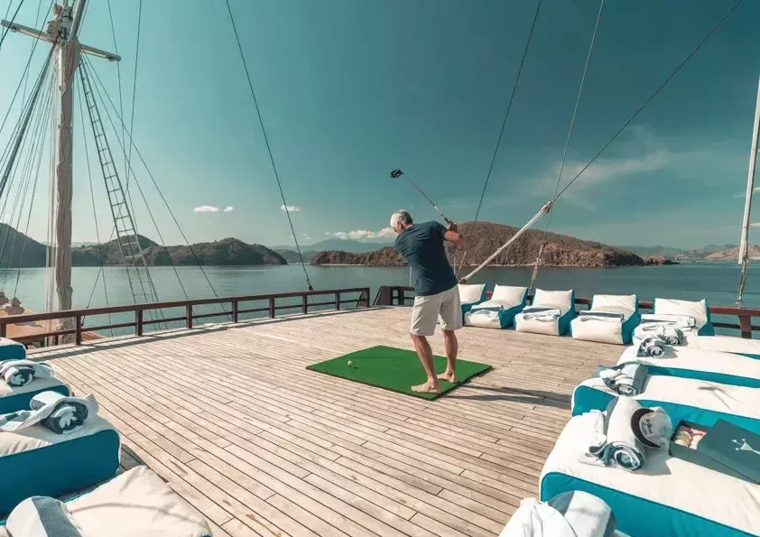 Custom Built Phinisi | The Maj Oceanic