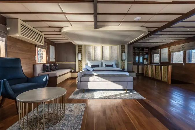 Custom Built Phinisi | The Maj Oceanic