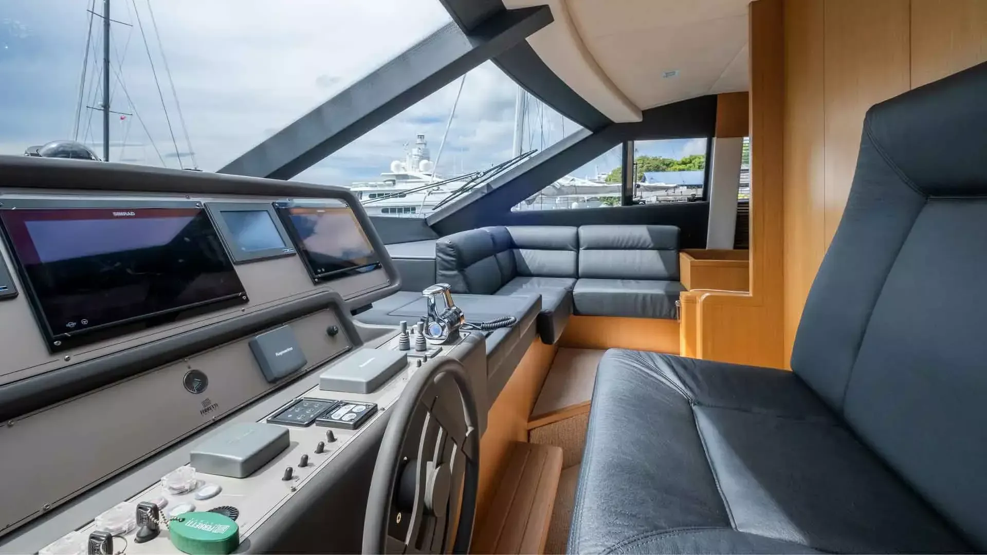 Ferretti 780 | Samkara