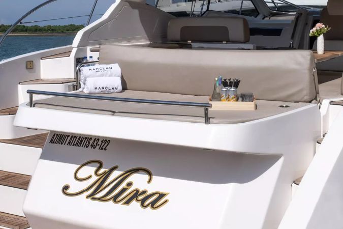 Azimut 43 | Mira
