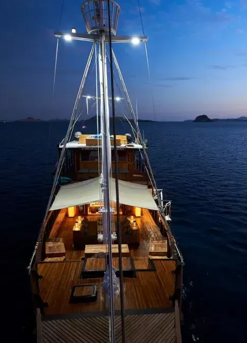 Custom Built Phinisi | Oracle