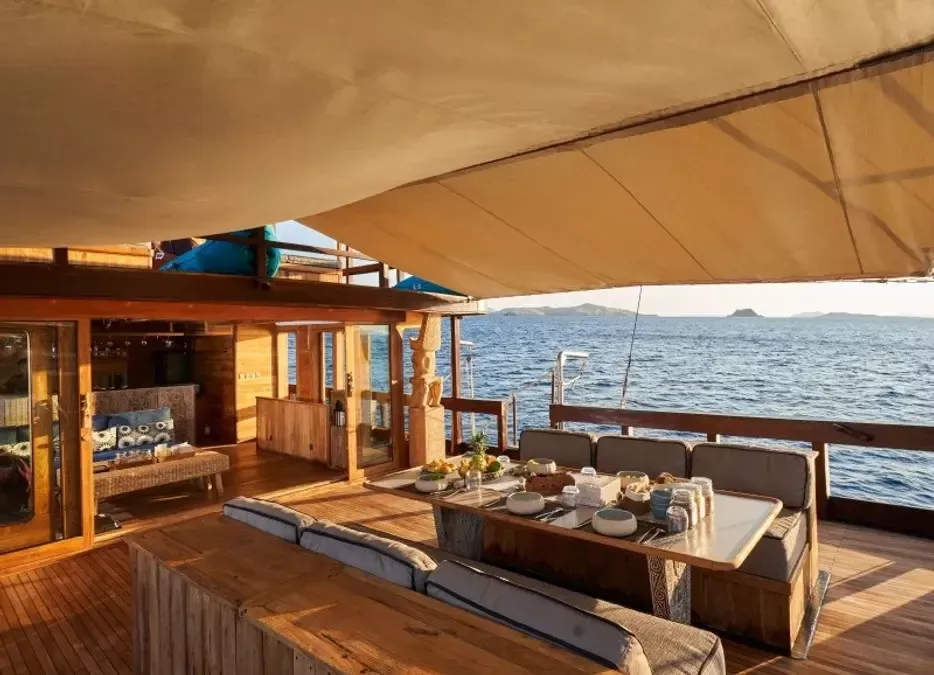 Custom Built Phinisi | Oracle