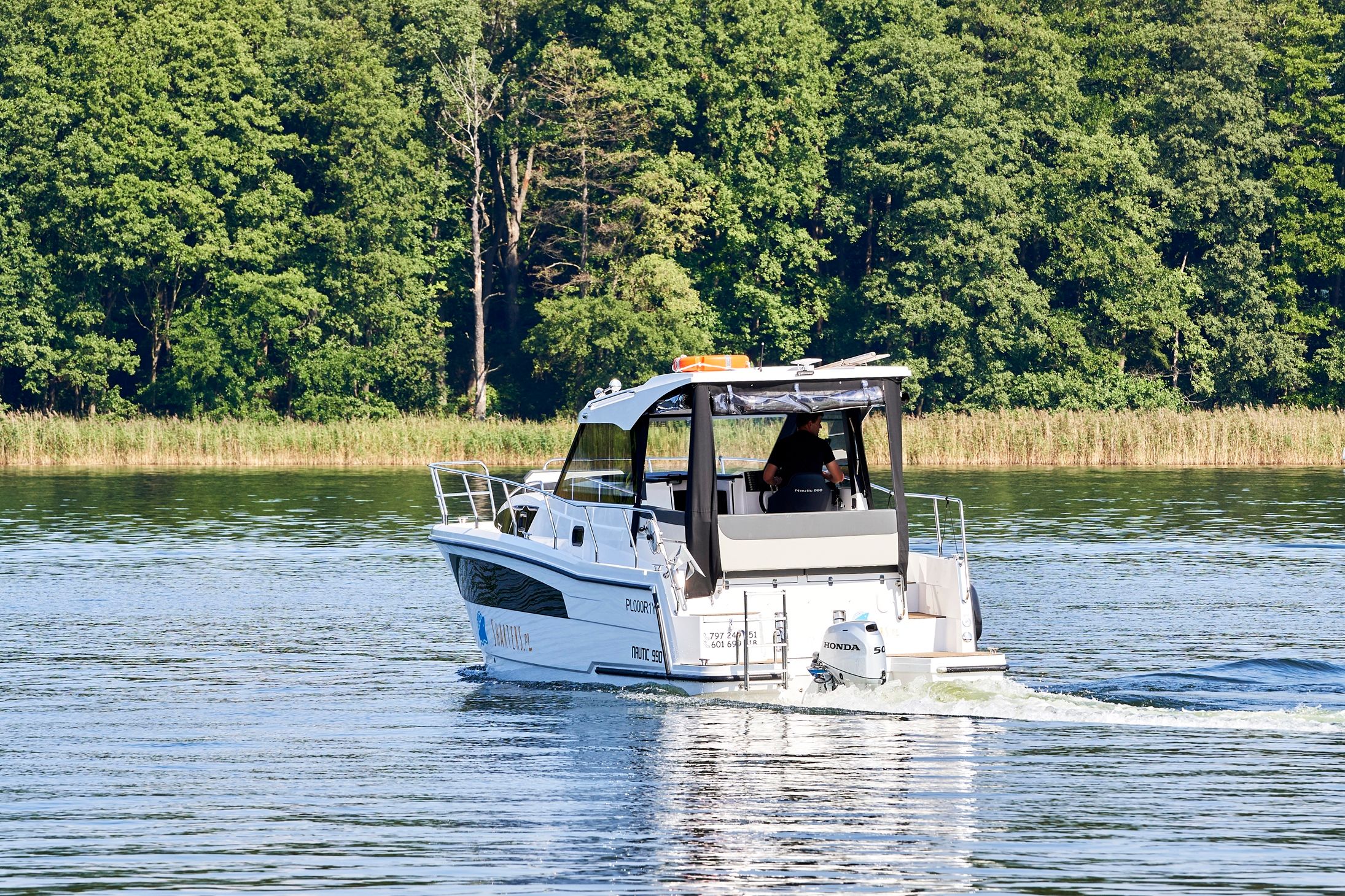 Nautic 900 | SeaDog 2