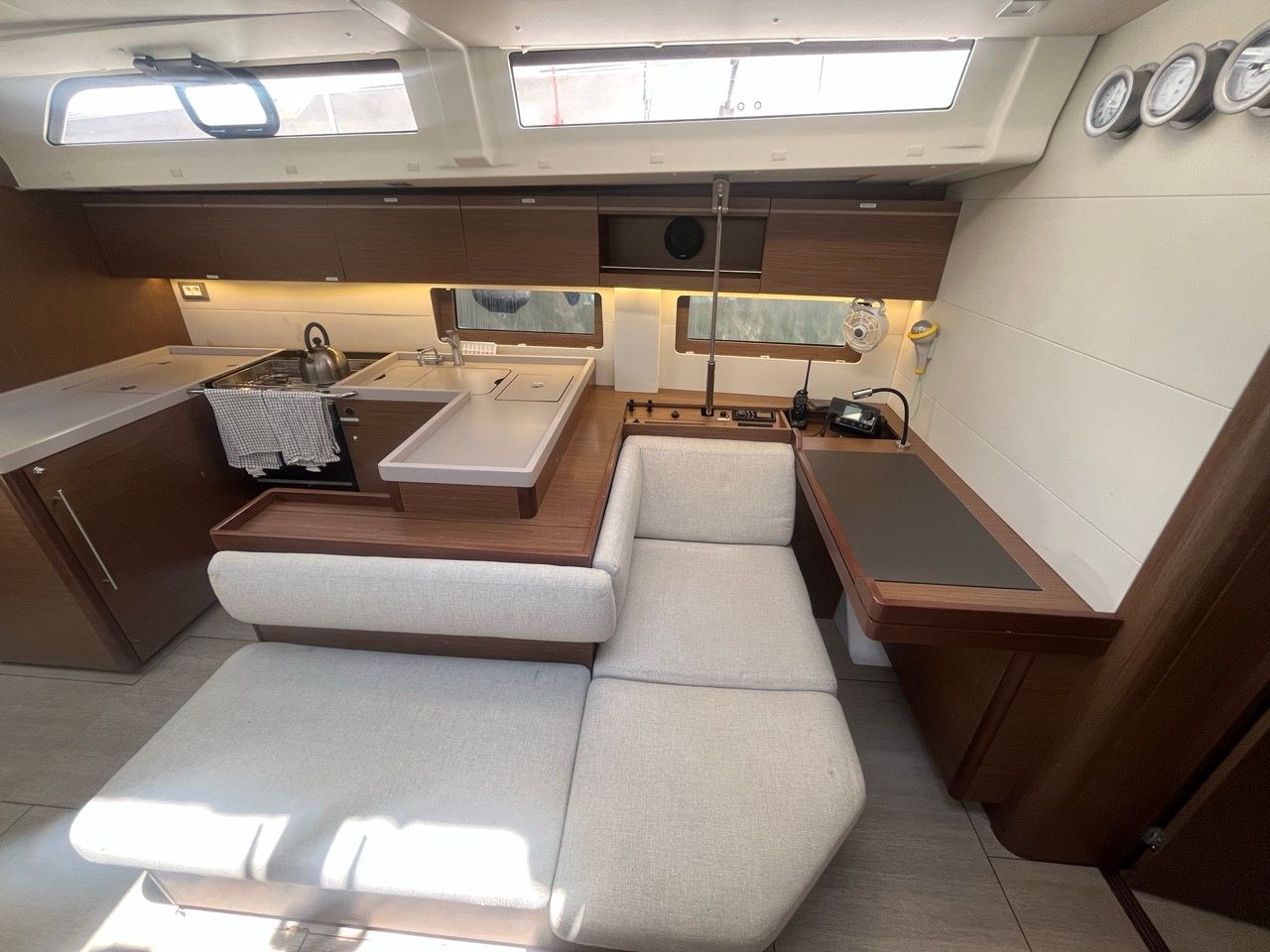 Beneteau Oceanis 51.1 | Lambrusco